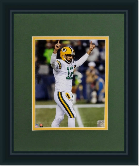Aaron Rodgers Touchdown - Greenbay Packers Framed NFL Print